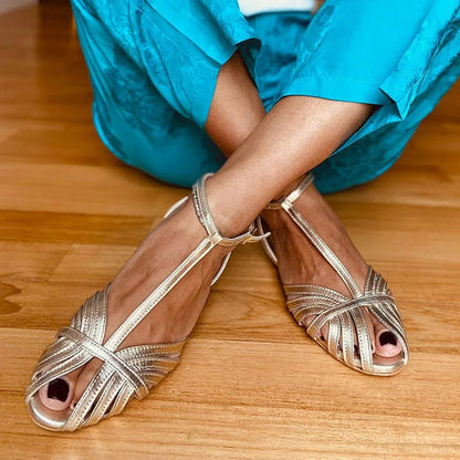 Summer Fashion Flat Peep Toe Ankle Buckle Hollow Women's Sandals